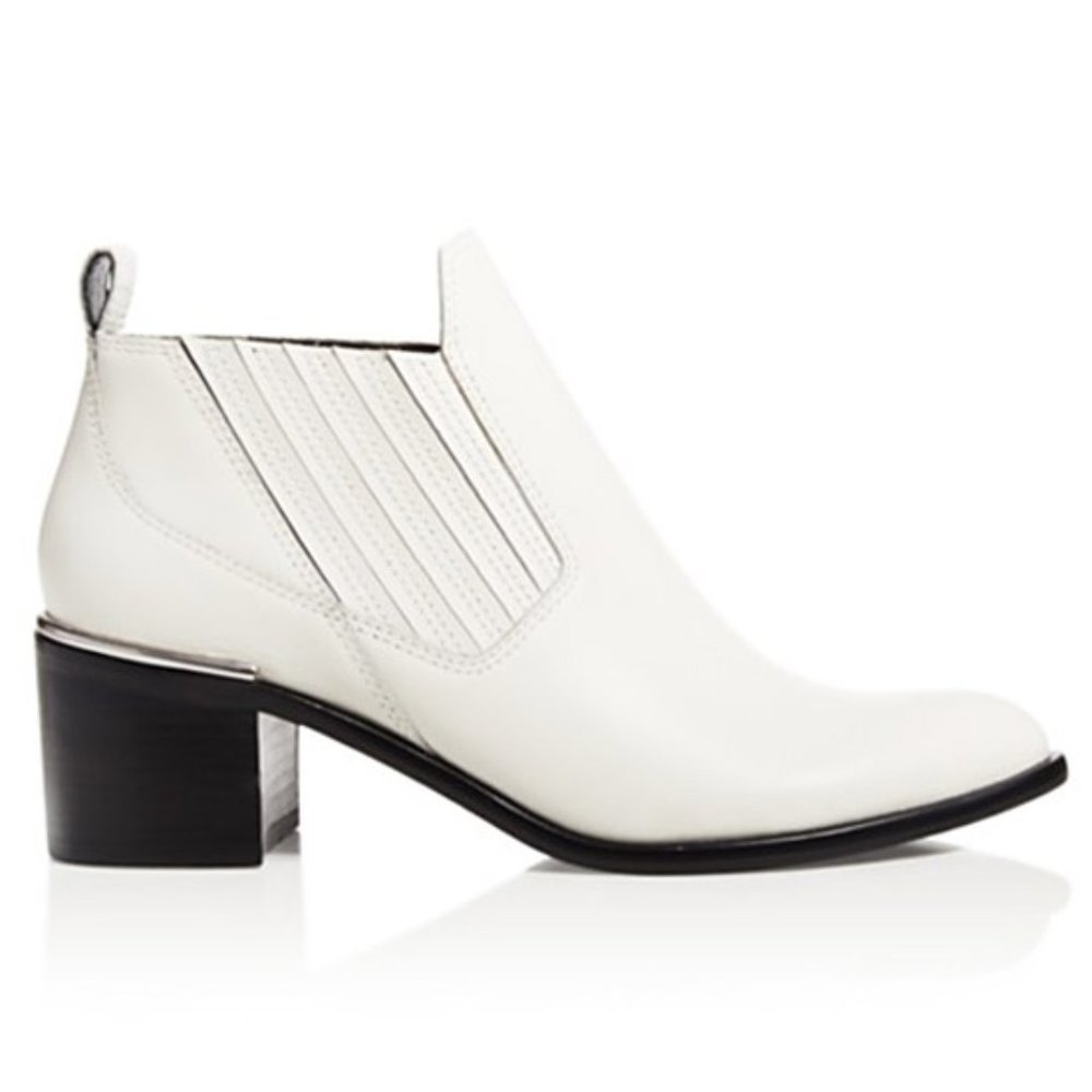 Melrose and Market White Faux Leather Booties 6.5 M